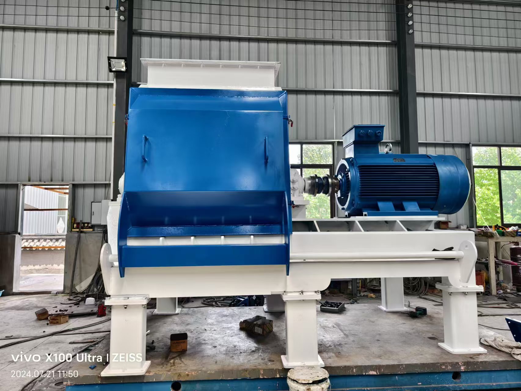 Straw Hammer Mill.jpg Straw Hammer Mill.jpg