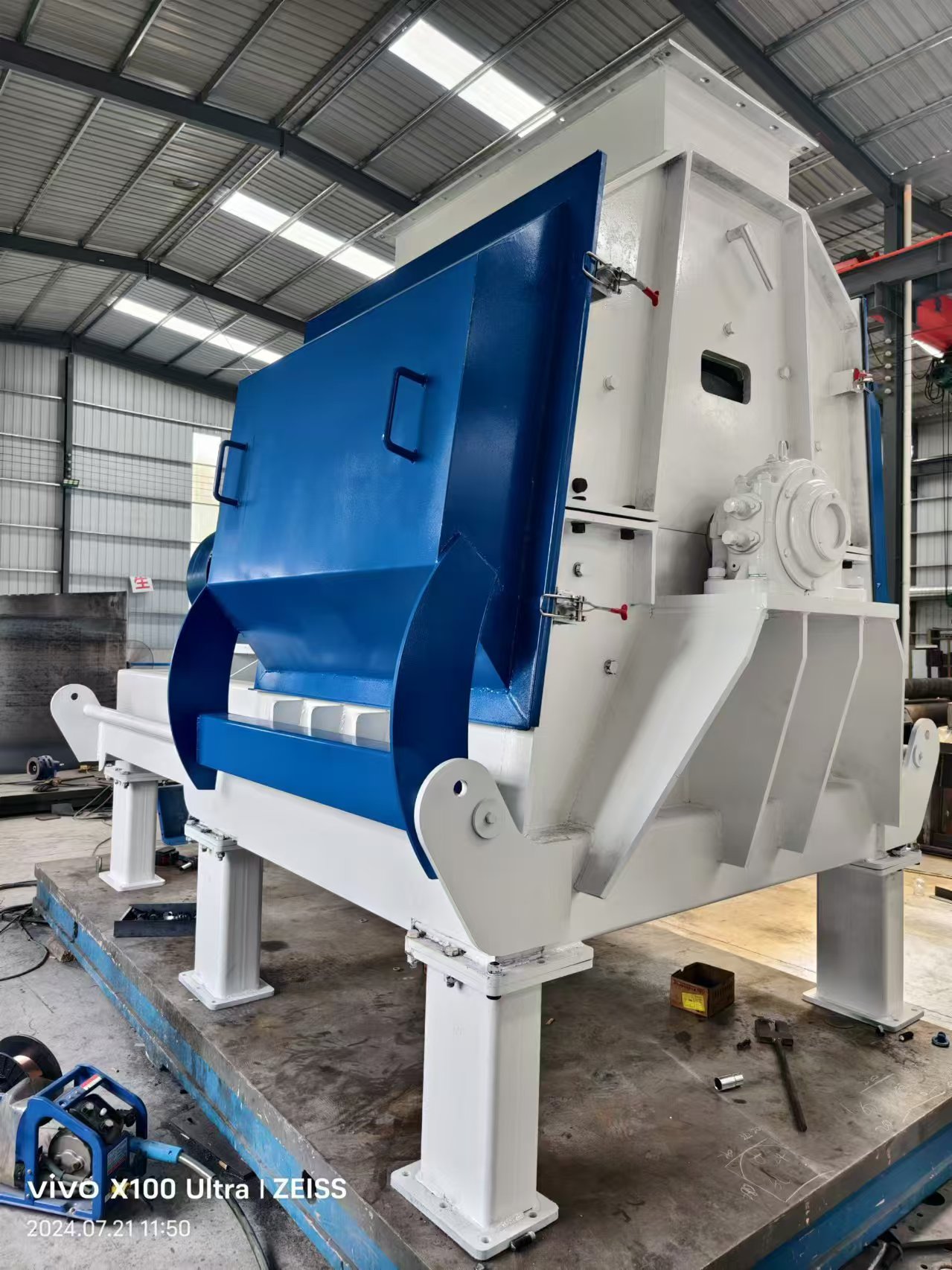 Straw Hammer Mill.jpg Straw Hammer Mill.jpg